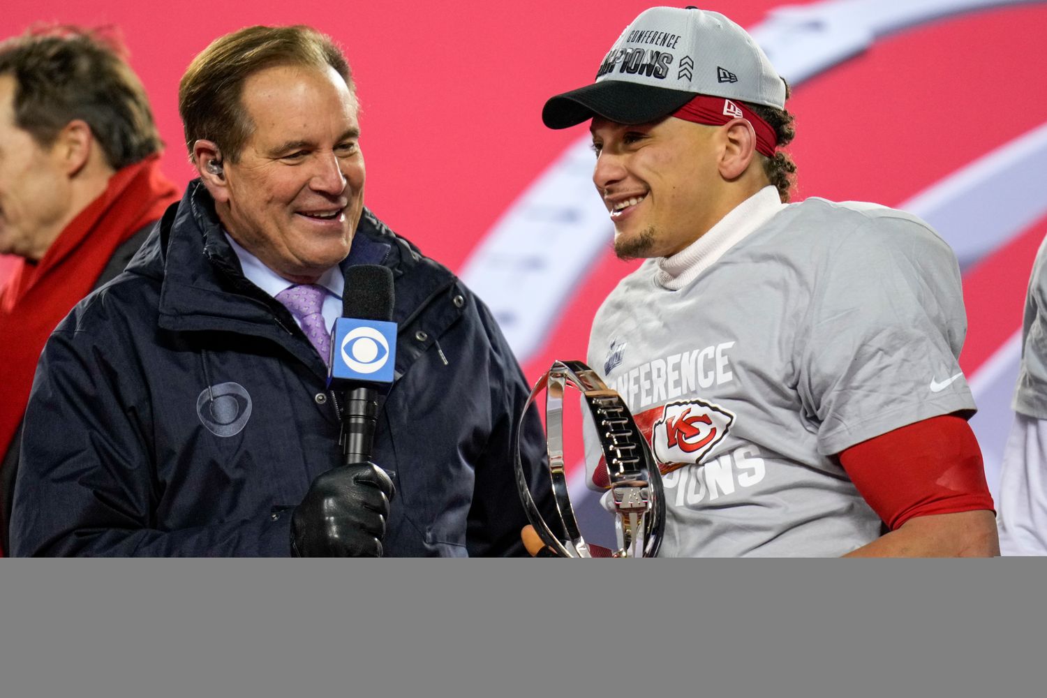 CBS sportscaster Jim Nantz interviews Patrick Mahomes